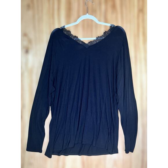 Lane Bryant Plus Sz 18/20 Lot Of 2 Black/Gray Lace Trim V-Neck Top Staple Basic - Picture 3 of 8